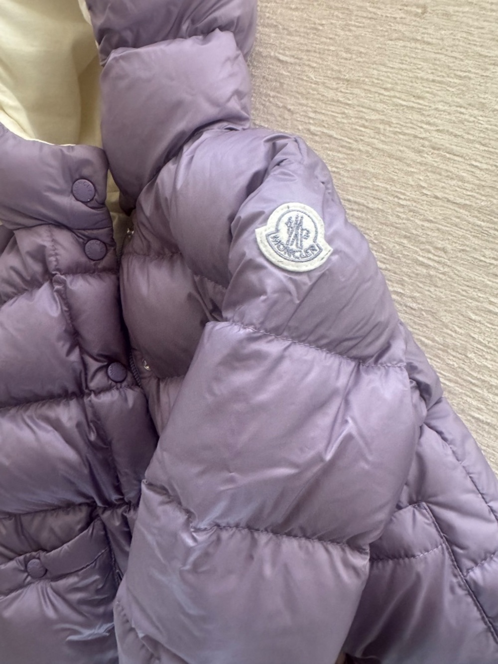 moncler - Picture 3 of 5